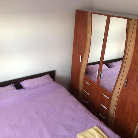 Апартаменты Apartament Magnolia, Piata Gorjului- Metrou Бухарест Экстерьер фото