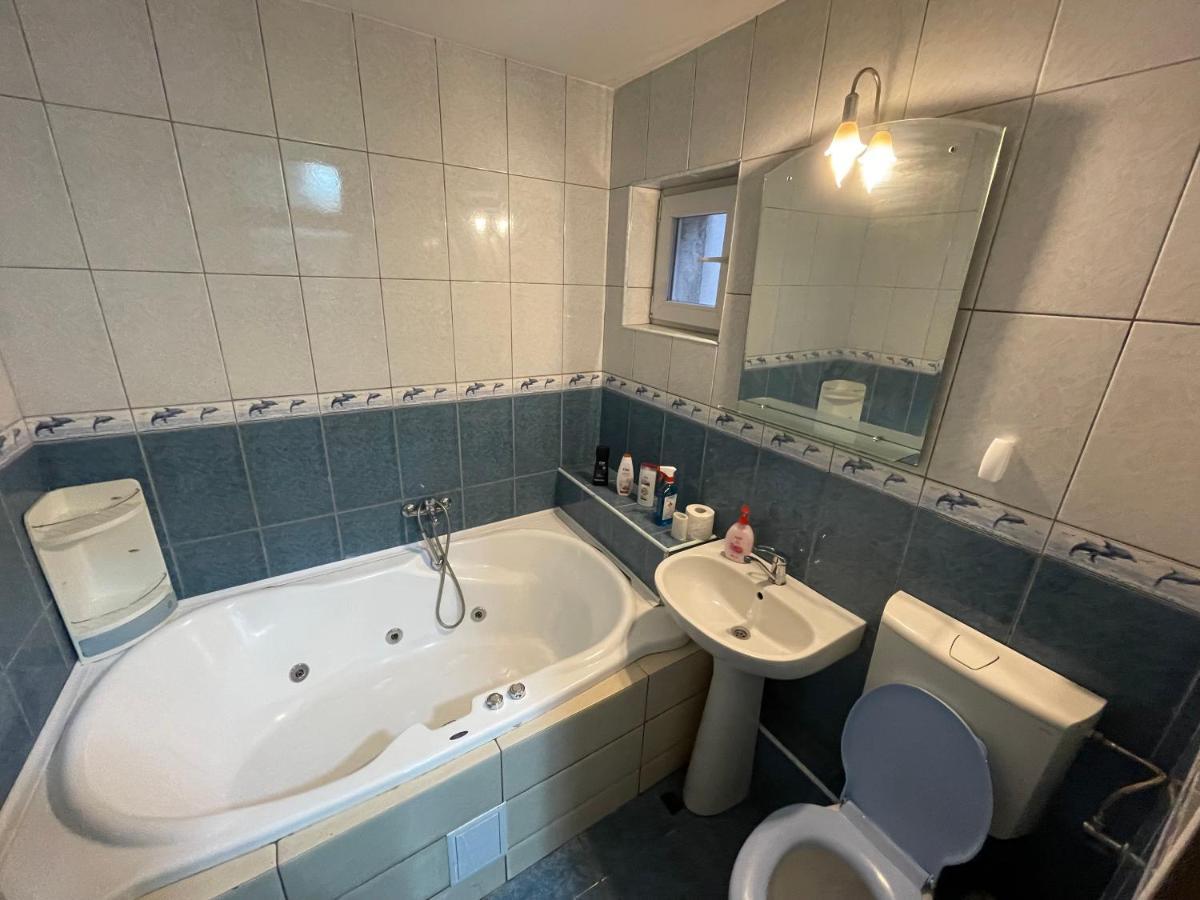 Апартаменты Apartament Magnolia, Piata Gorjului- Metrou Бухарест Экстерьер фото